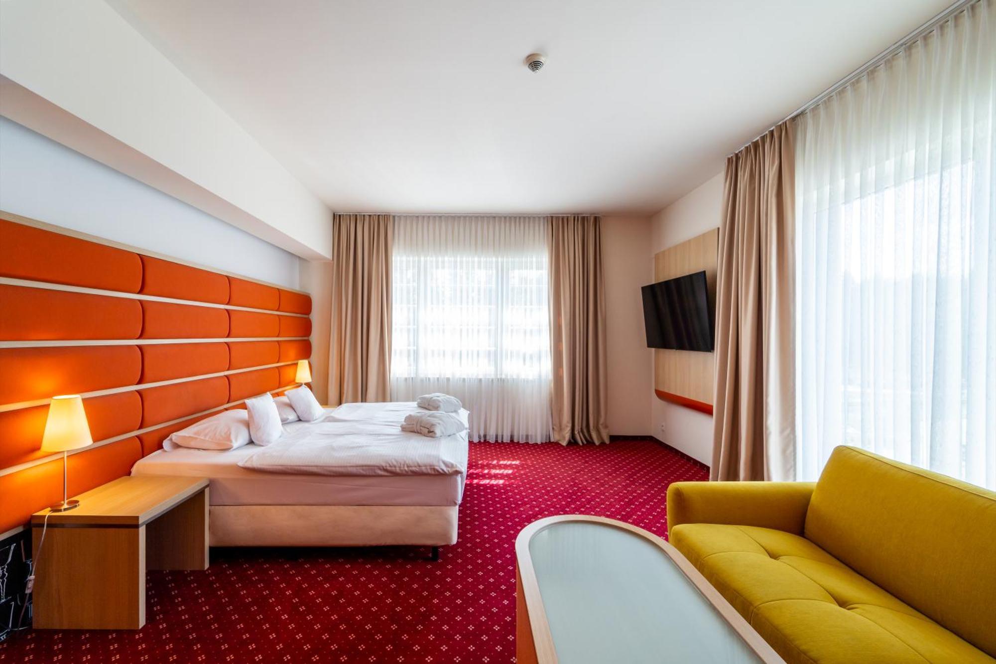 Grape Town - Park79 Hotel Zielona Gora (Lubuskie)