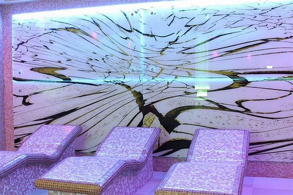 Grape Town - Park79 Hotel 4*